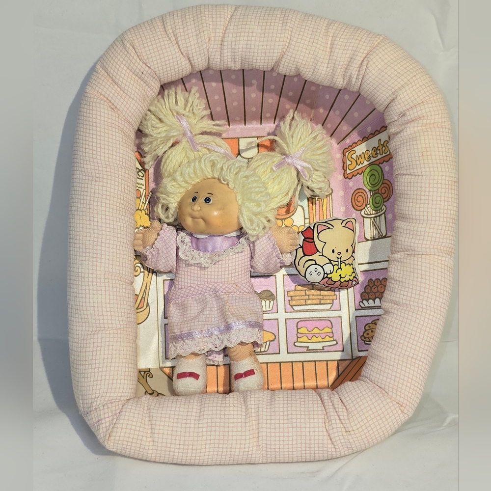 Vintage Cabbage Patch Pin Up